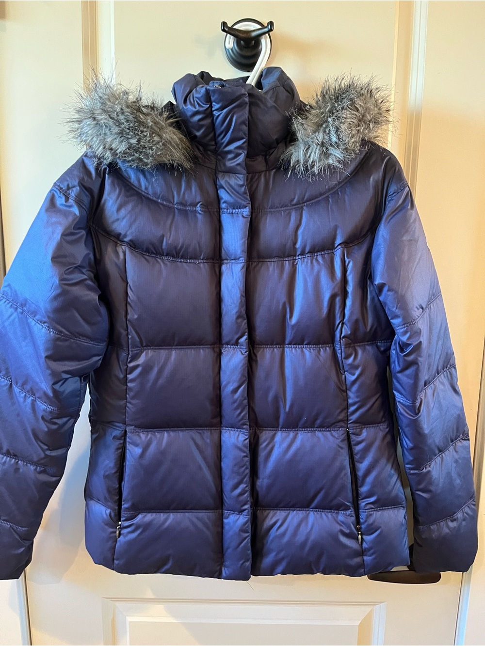 Columbia Navy Quilted Puffer Jacket with Faux Fur Trim